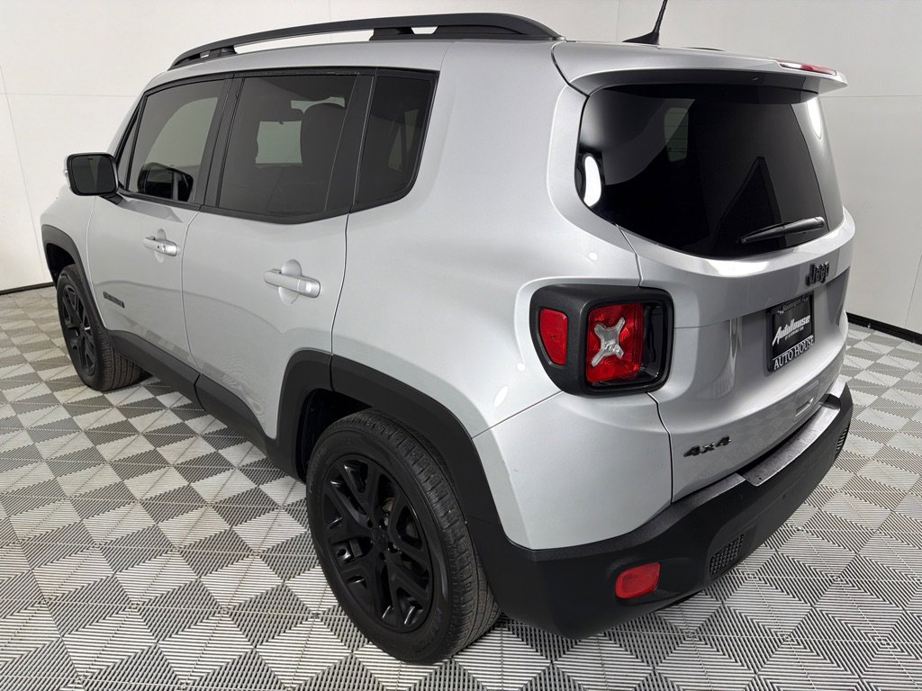 Used 2018 Jeep Renegade Altitude image 6
