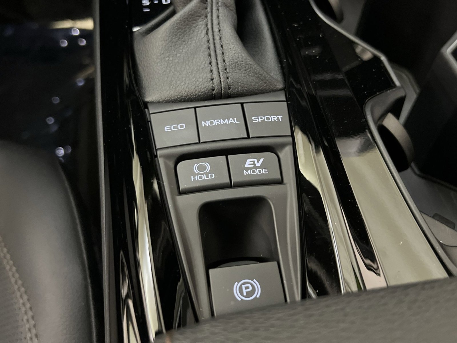 Used 2026 Toyota Camry XLE image 29