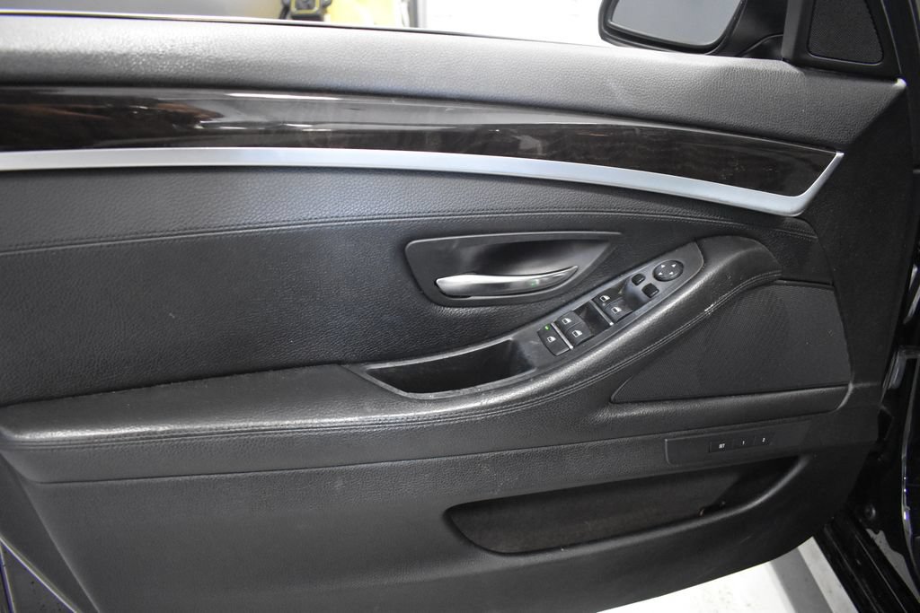 Used 2015 BMW 535i xDrive Sedan AWD/4WD image 15