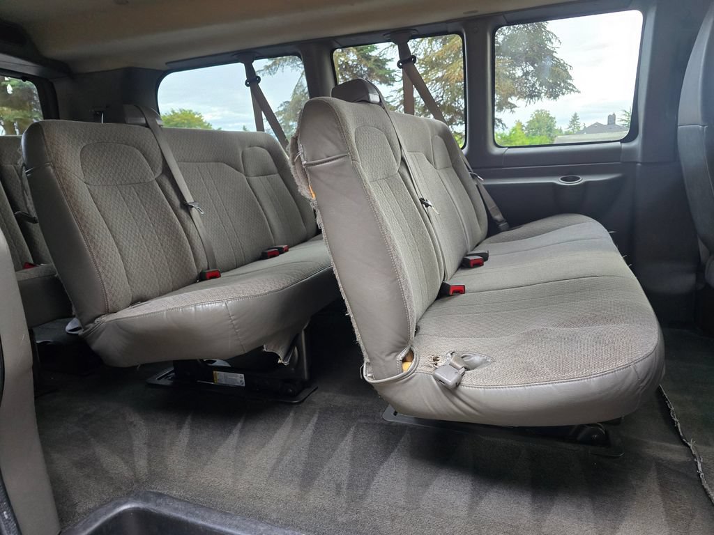 Used 2017 Chevrolet Express 2500 LS RWD image 17