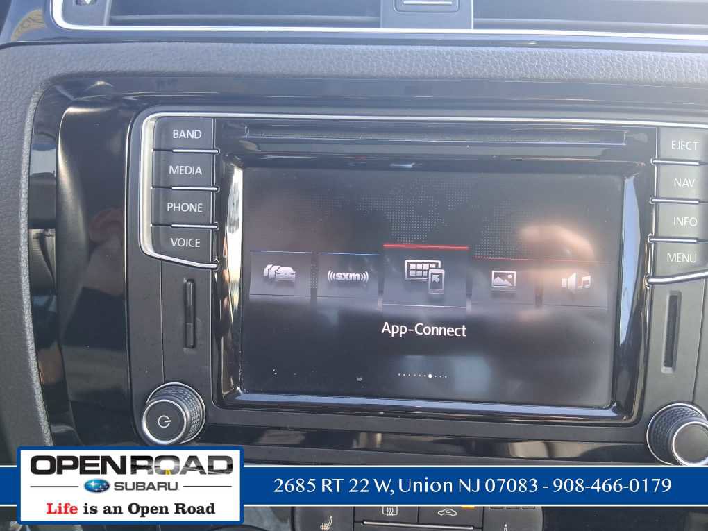 Used 2016 Volkswagen Jetta SEL image 19