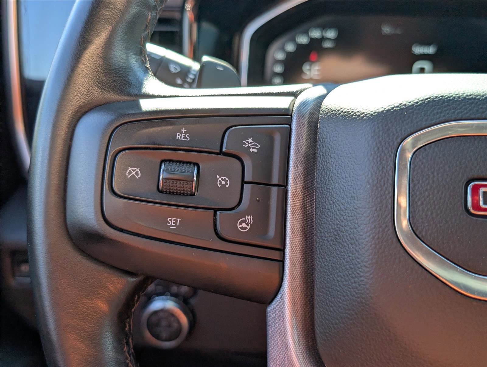 Used 2022 GMC Sierra 1500 Elevation image 23