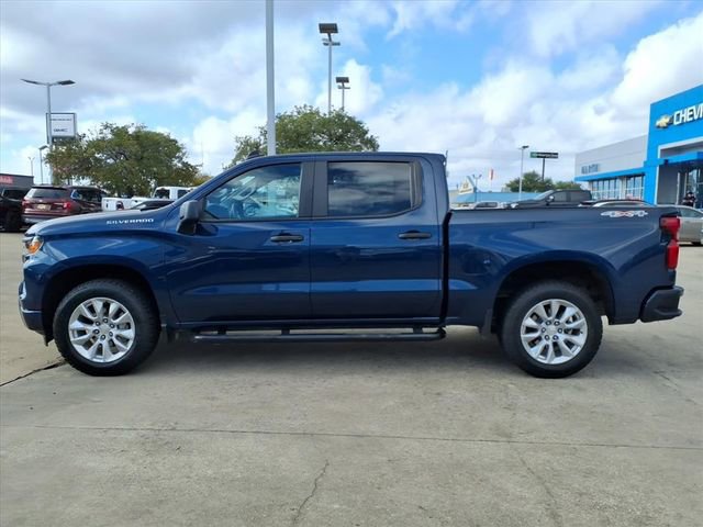 Used 2023 Chevrolet Silverado 1500 Custom image 8
