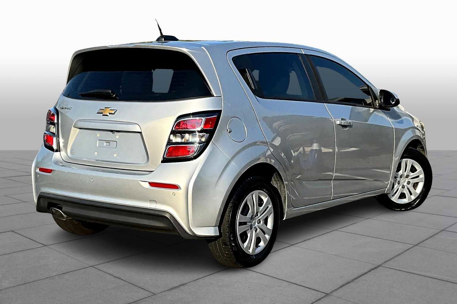Used 2020 Chevrolet Sonic LT image 12