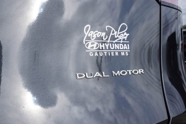 Used 2025 Tesla Model Y Long Range image 6