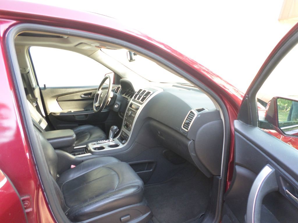 Used 2009 GMC Acadia SLT w/ Technology Package image 16
