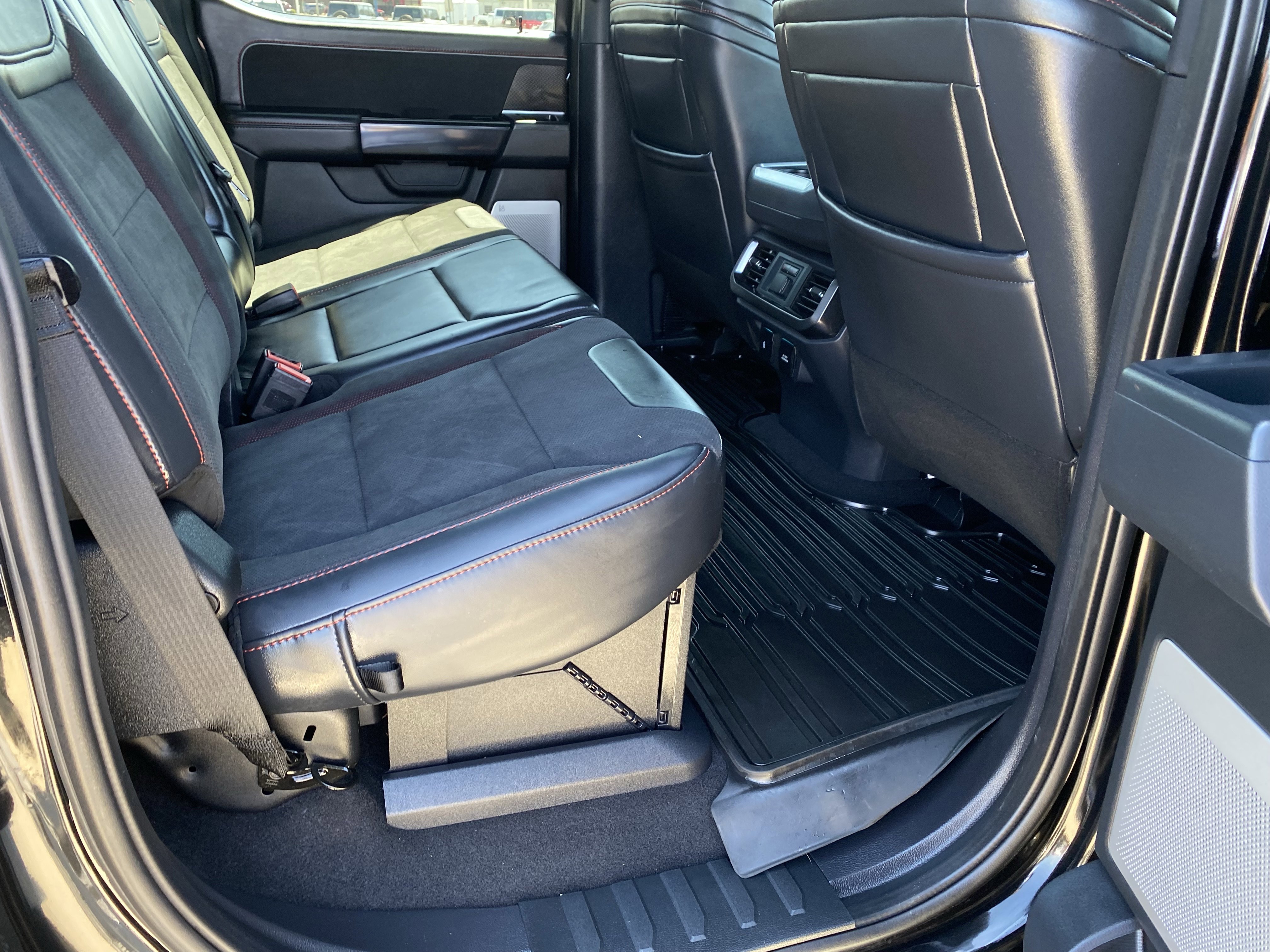 Used 2025 Ford F150 Raptor w/ Equipment Group 803A Raptor R image 9