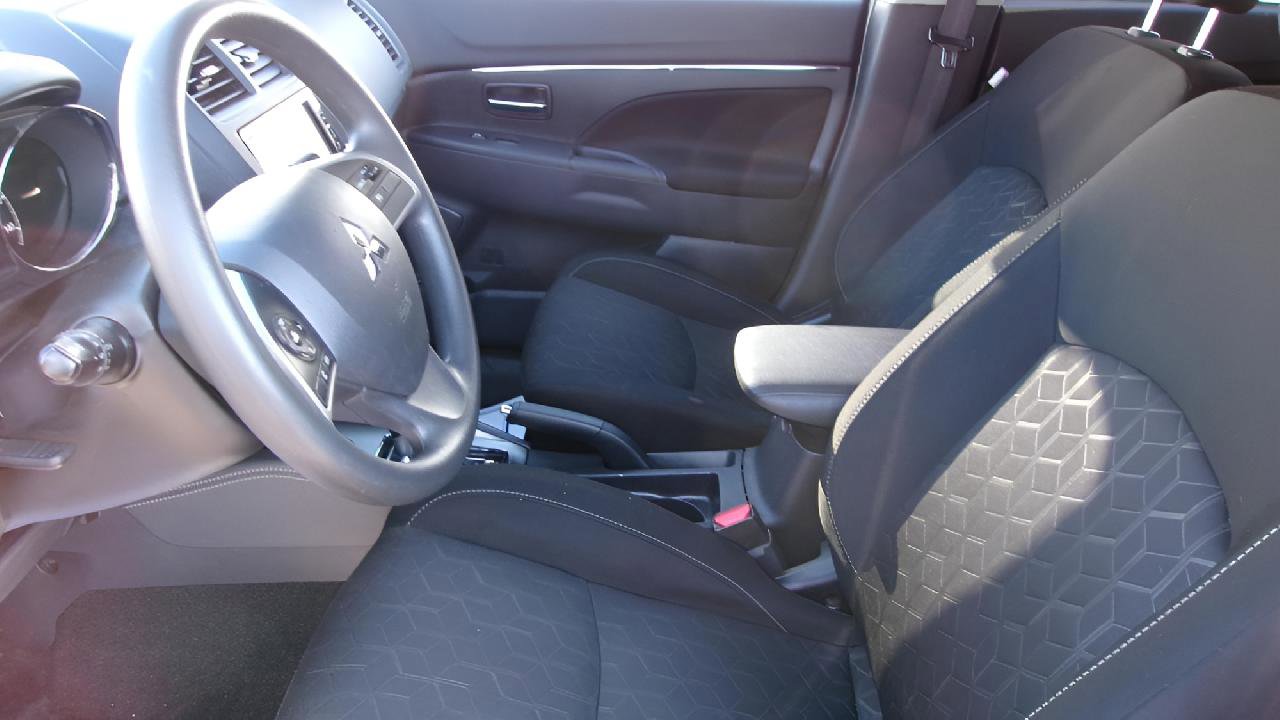 Used 2025 Mitsubishi Outlander Sport ES AWD/4WD image 13
