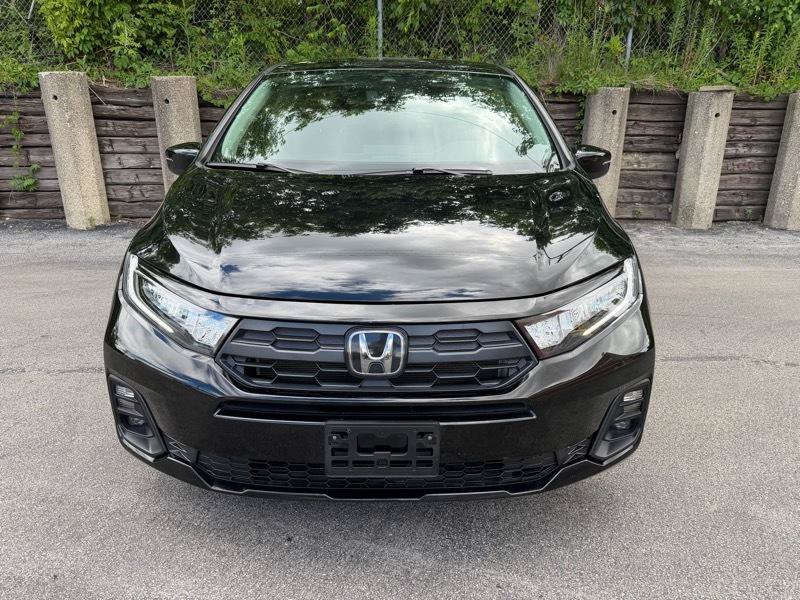 Used 2025 Honda Odyssey EX-L image 2