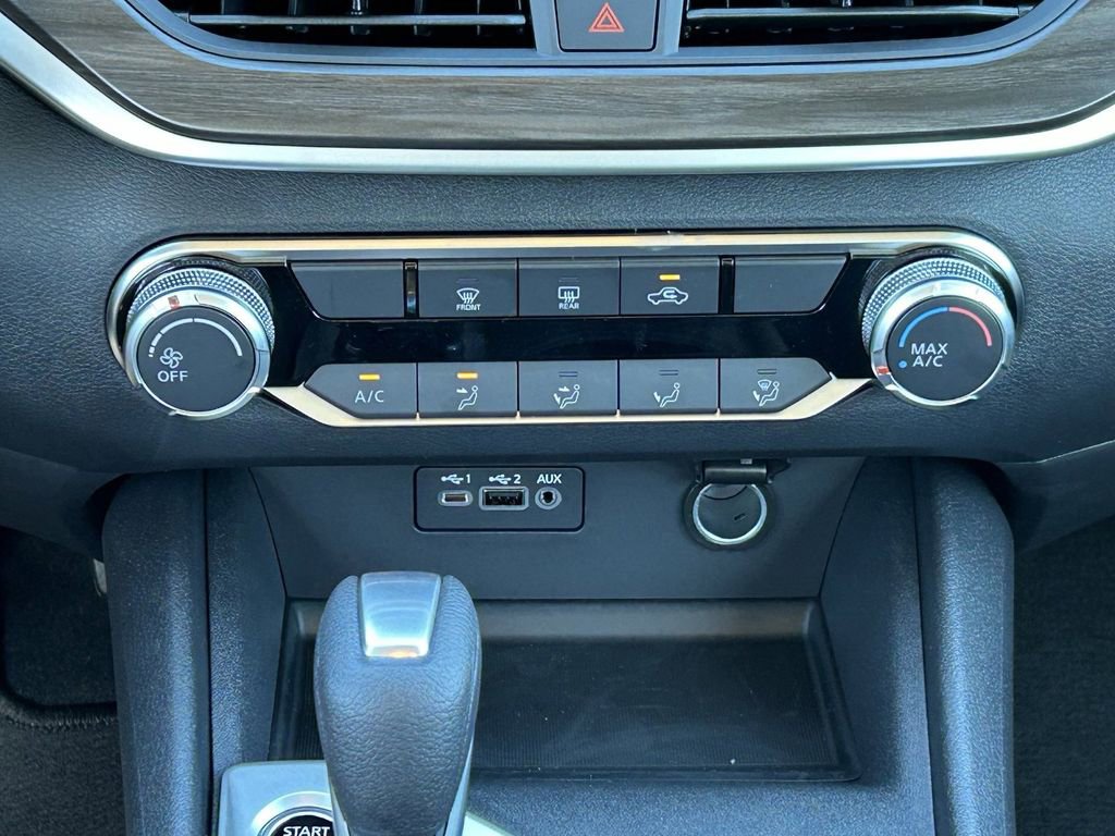 New 2025 Nissan Altima 2.5 SV image 13