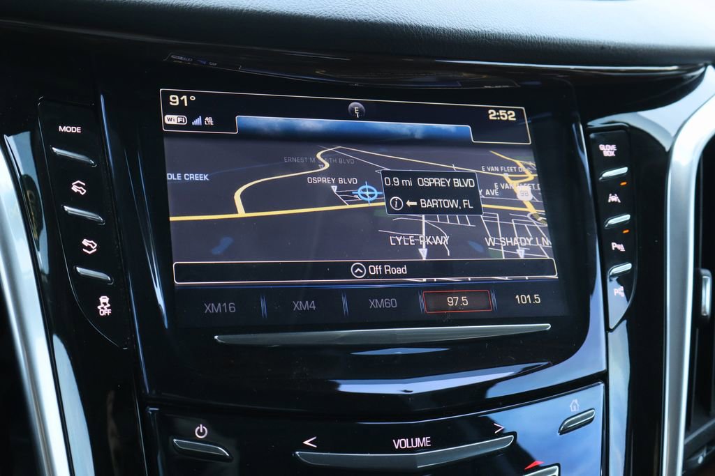 Used 2020 Cadillac Escalade Premium Luxury RWD image 19