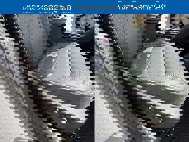 Used 2023 Buick Envision Essence image 29