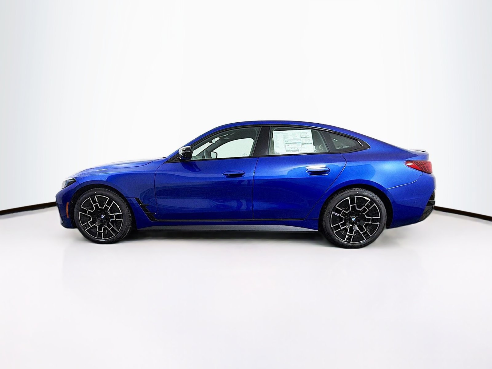 New 2026 BMW 430i xDrive w/ M Sport Package AWD/4WD image 4