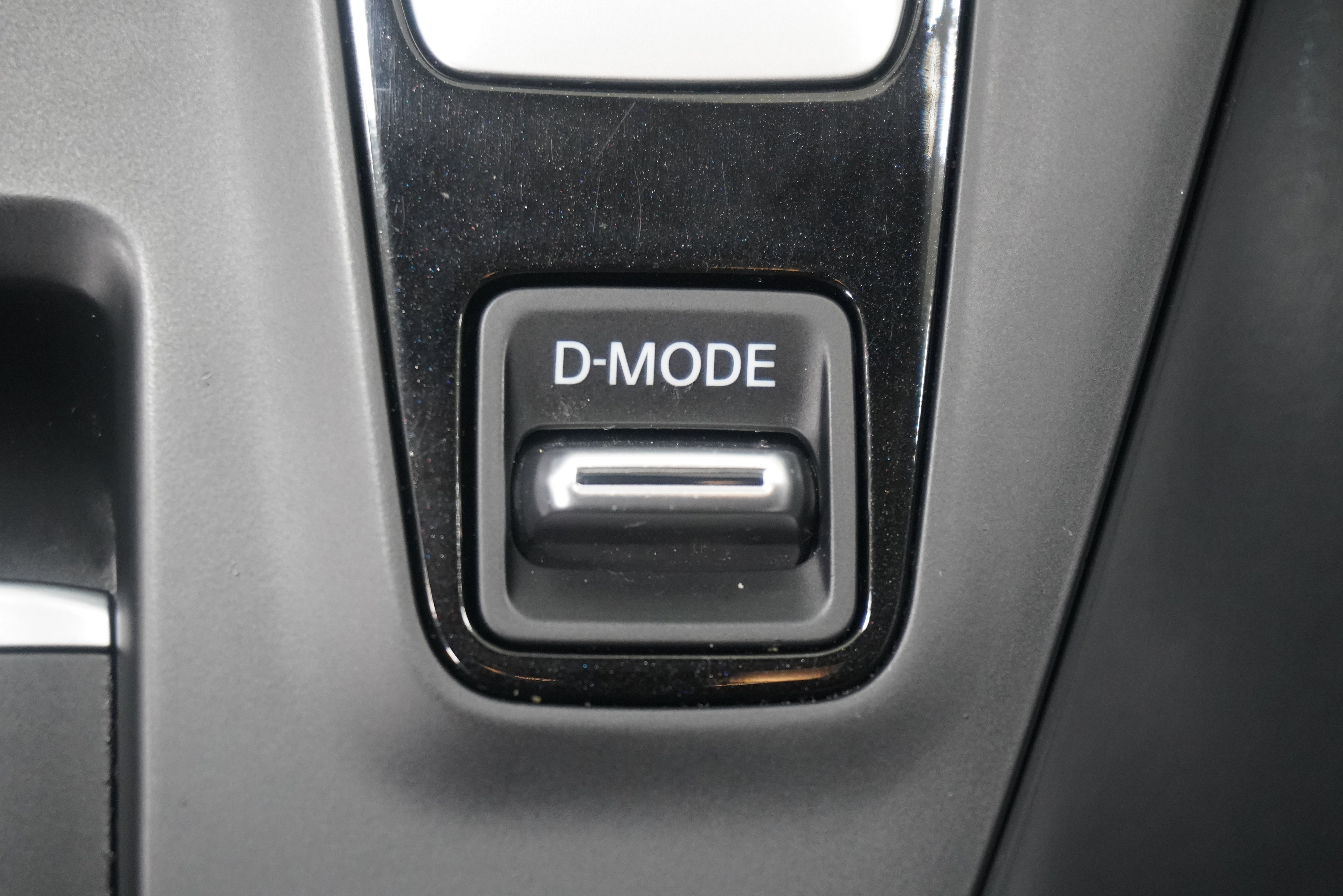 Used 2019 INFINITI QX50 Essential w/ Premium Heat Package FWD image 25
