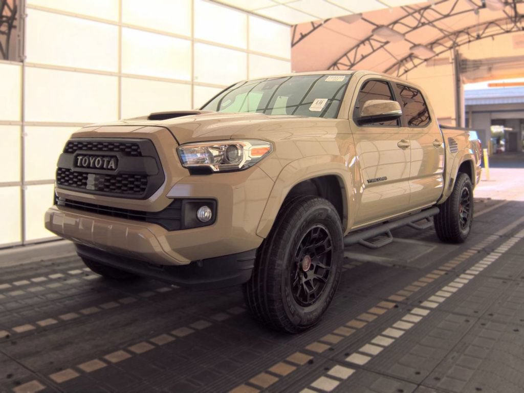 Used 2019 Toyota Tacoma TRD Sport AWD/4WD image 1