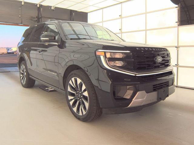 Used 2025 Ford Expedition Platinum w/ Driver's Package image 15