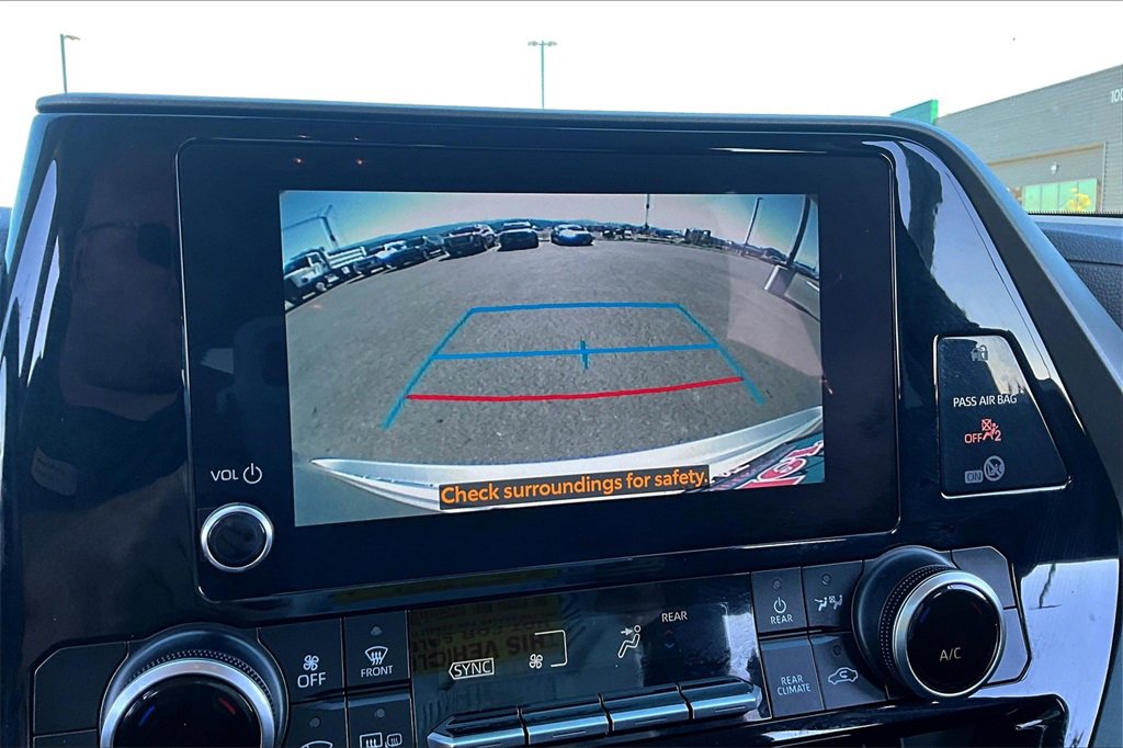 Used 2024 Toyota Highlander LE image 21