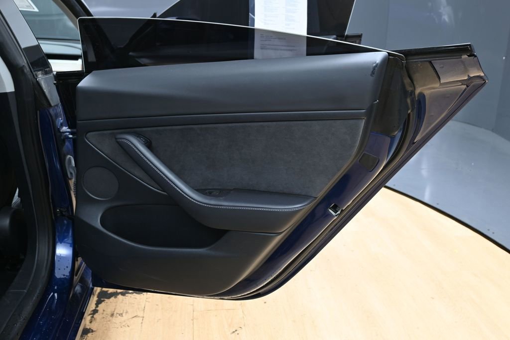 Used 2023 Tesla Model 3 Standard Range RWD image 40