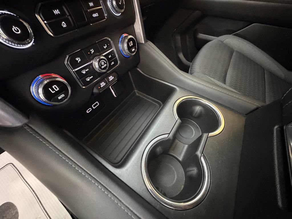Used 2022 GMC Yukon SLE AWD/4WD image 25