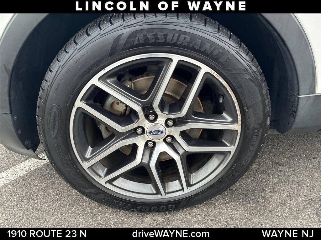 Used 2019 Ford Explorer Sport w/ Ford Safe & Smart Package AWD/4WD image 24
