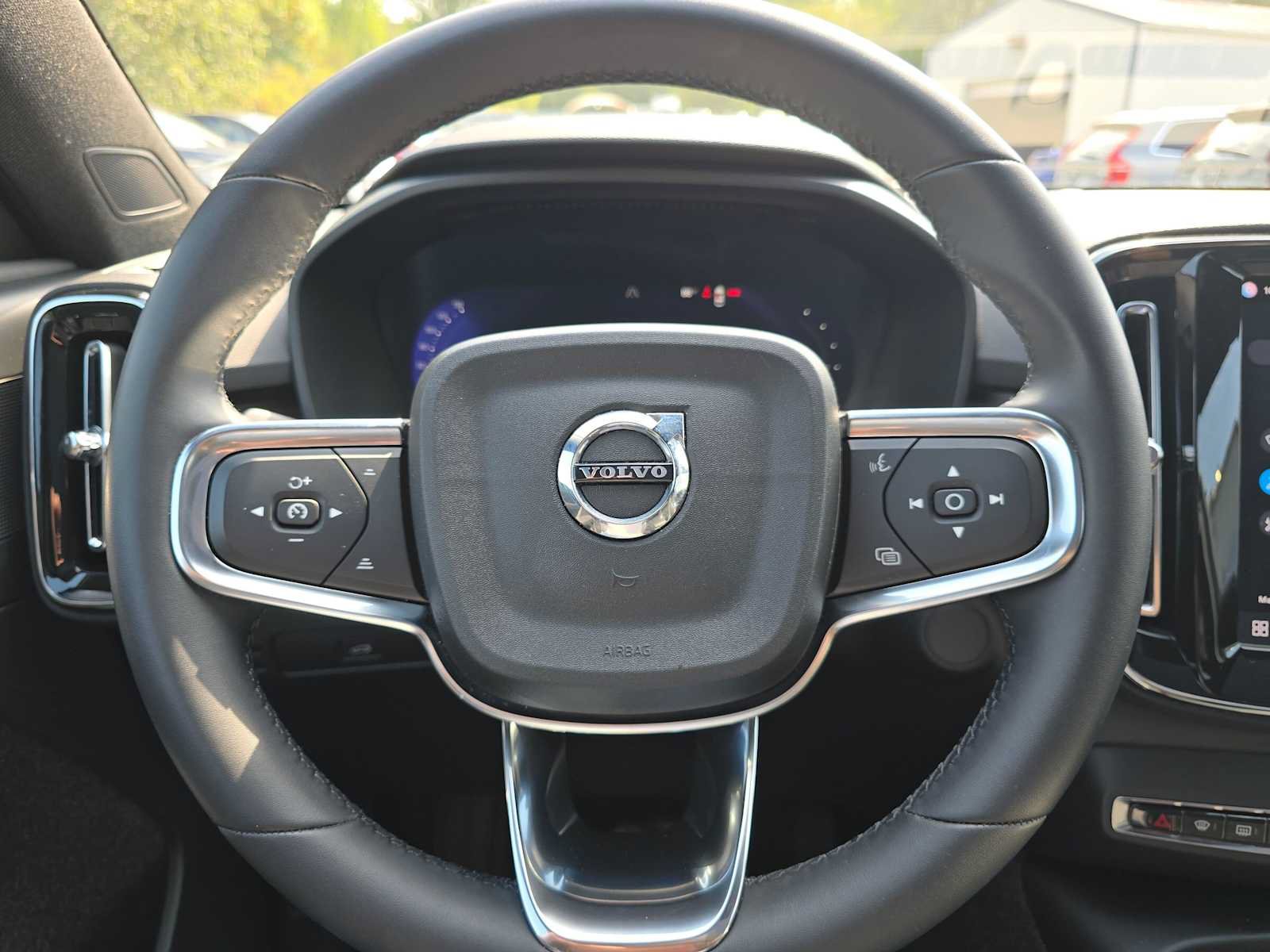Certified 2023 Volvo C40 P8 Recharge Plus w/ Climate Package AWD/4WD image 25