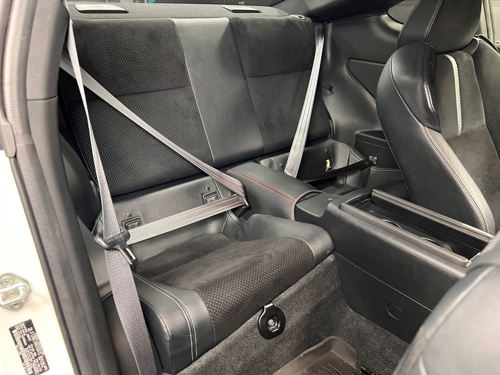 Used 2024 Toyota GR86 Premium image 25
