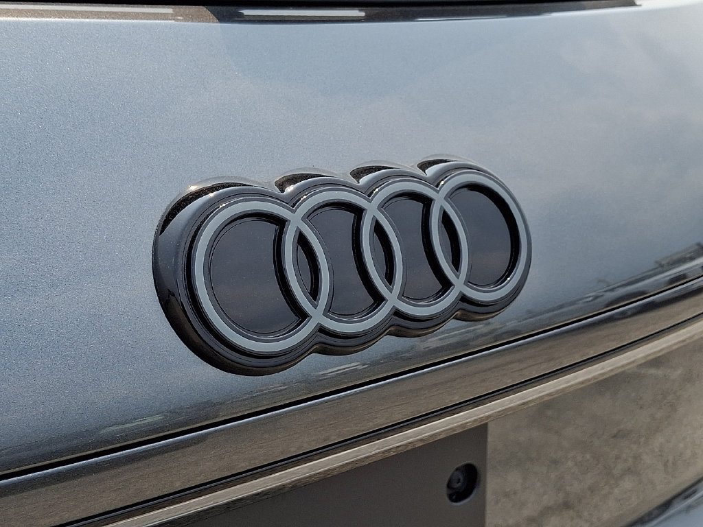New 2026 Audi Q3 quattro 2.0T AWD/4WD image 13