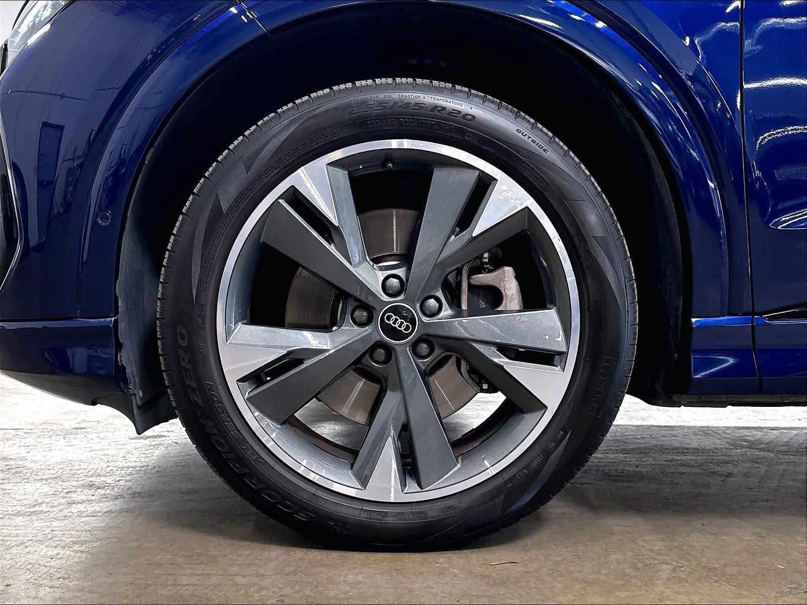 Certified 2023 Audi Q4 e-tron Prestige AWD/4WD image 11