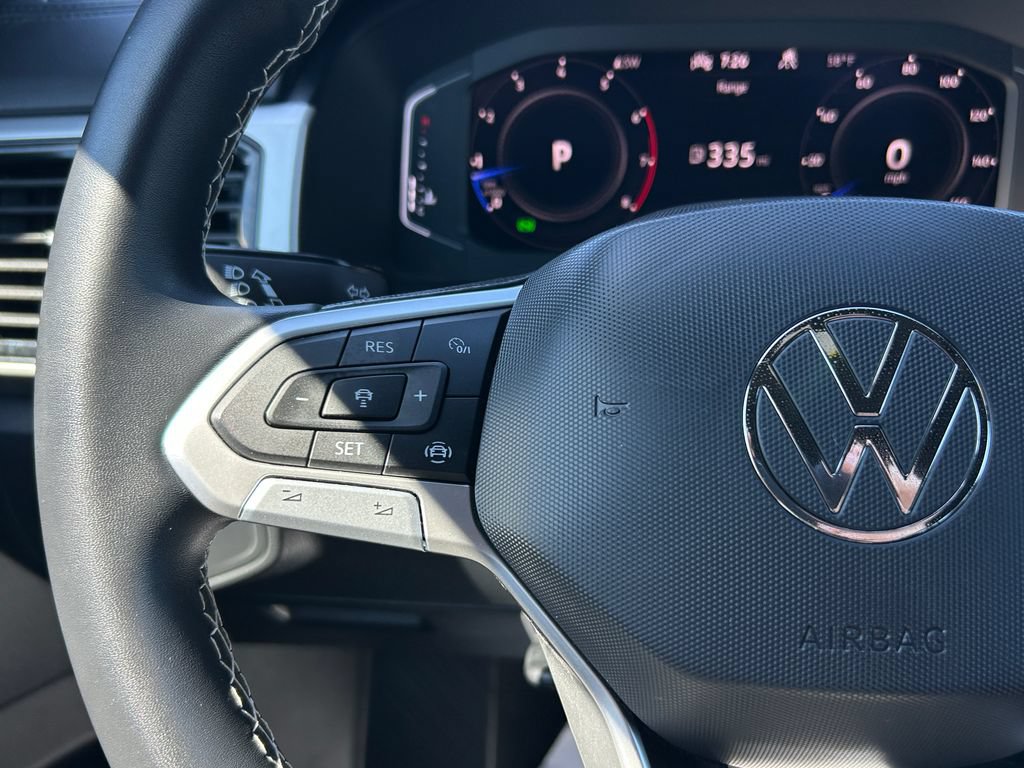 Used 2023 Volkswagen Atlas Cross Sport SE w/ Black Wheel Package AWD/4WD image 18