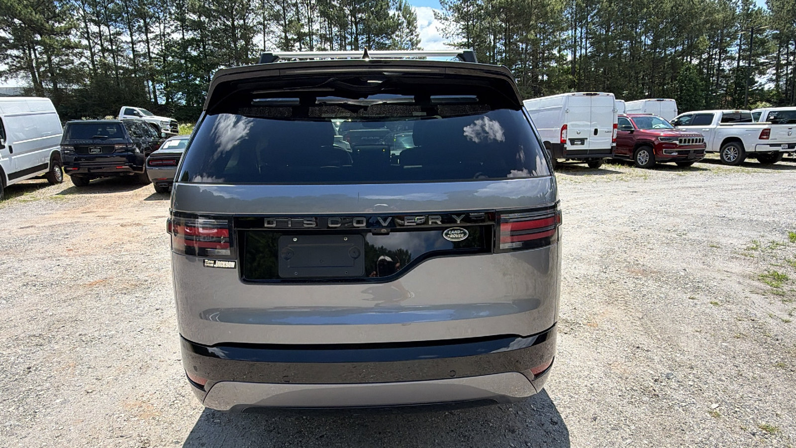 Used 2023 Land Rover Discovery S R-Dynamic AWD/4WD image 9