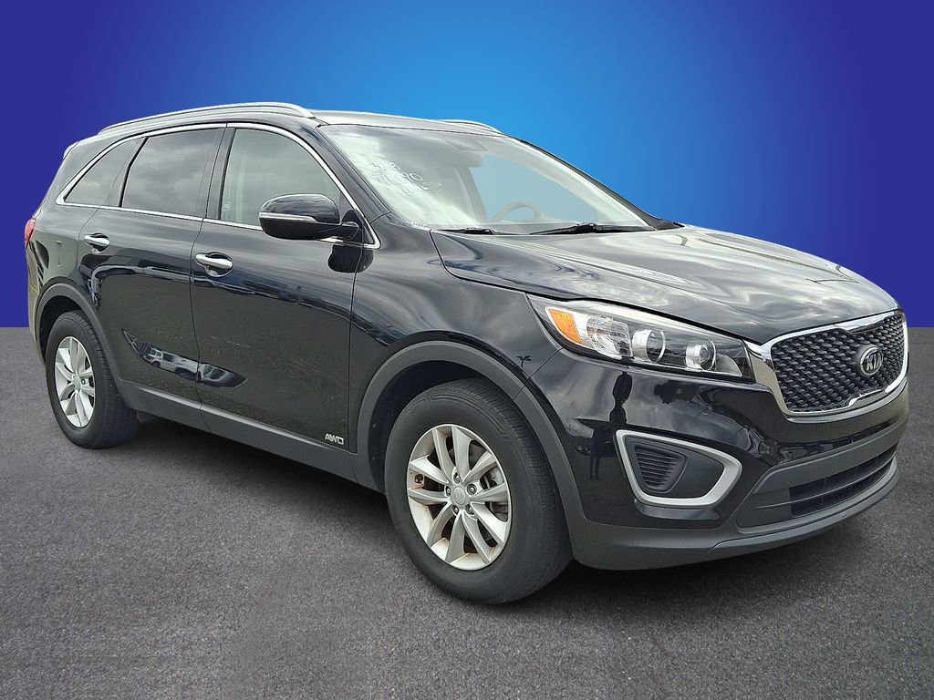 Used 2018 Kia Sorento LX image 3