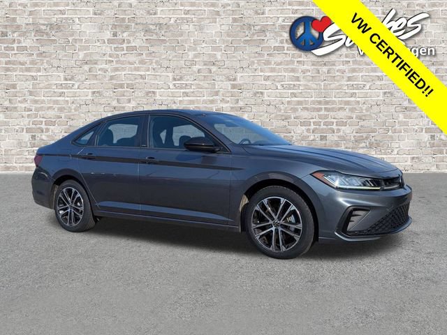 Certified 2025 Volkswagen Jetta Sport FWD image 2