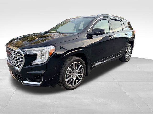 Used 2022 GMC Terrain Denali w/ Denali Premium Package