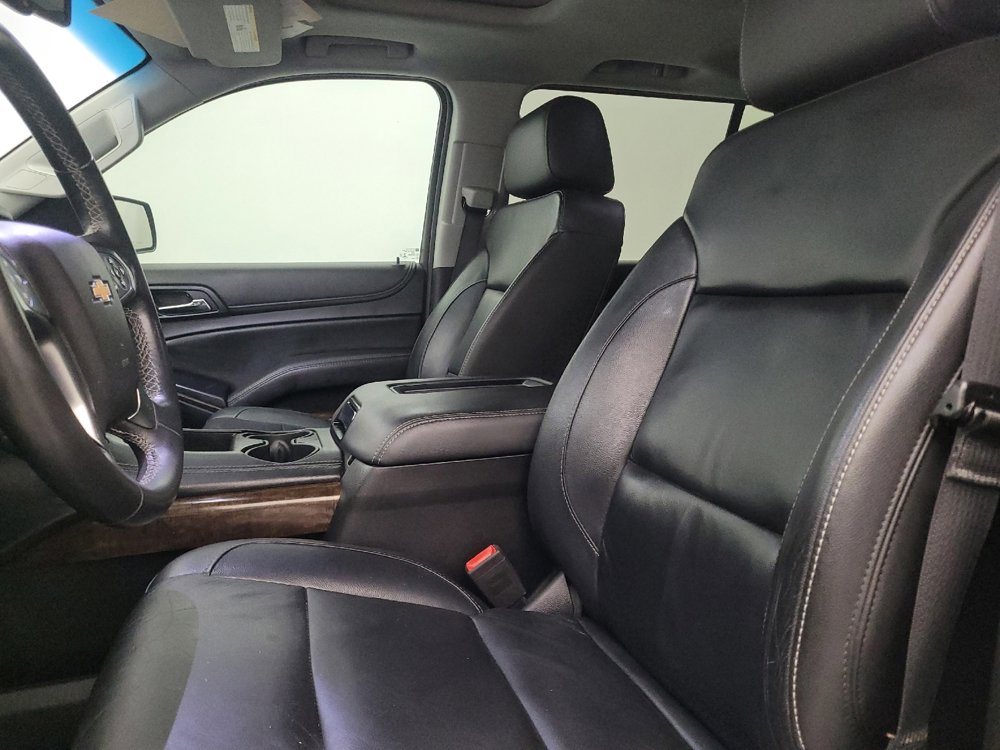 Used 2018 Chevrolet Suburban LT image 17