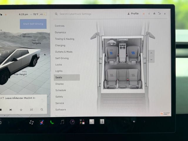 Used 2024 Tesla Cybertruck AWD Crew Cab image 37
