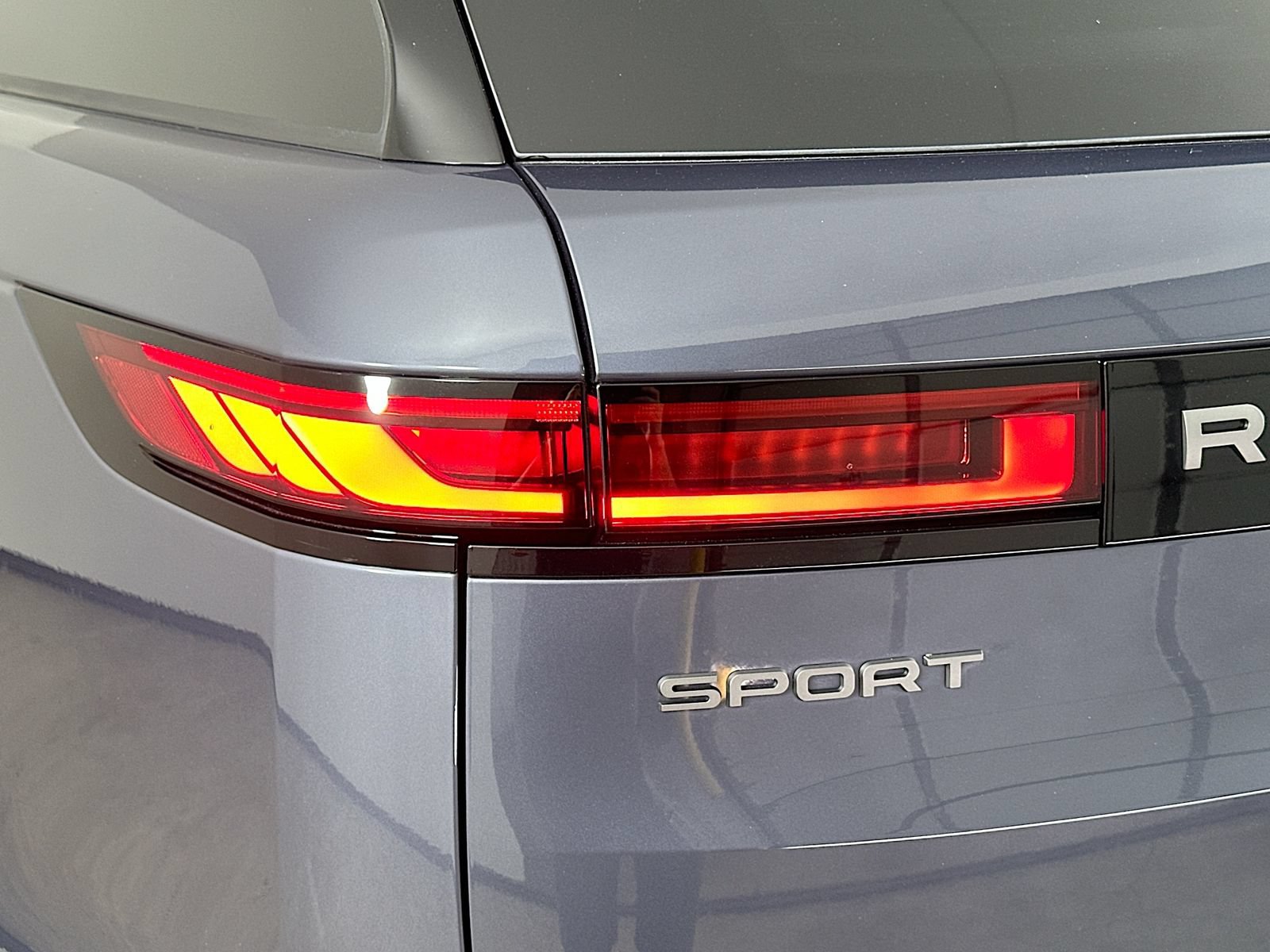 New 2026 Land Rover Range Rover Sport SE AWD/4WD image 12