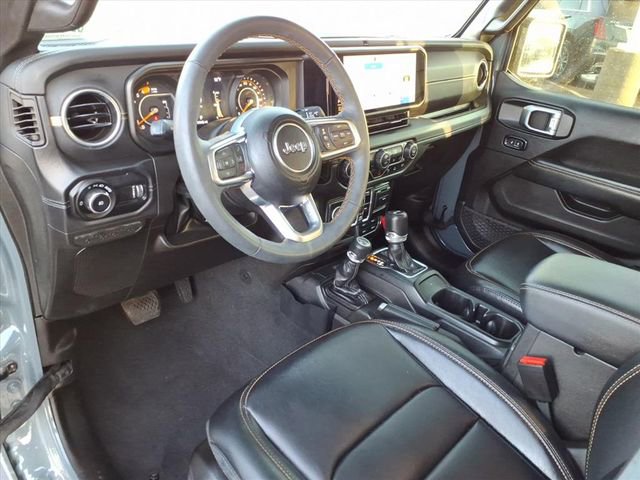 Used 2024 Jeep Wrangler Sahara w/ Technology Group image 3