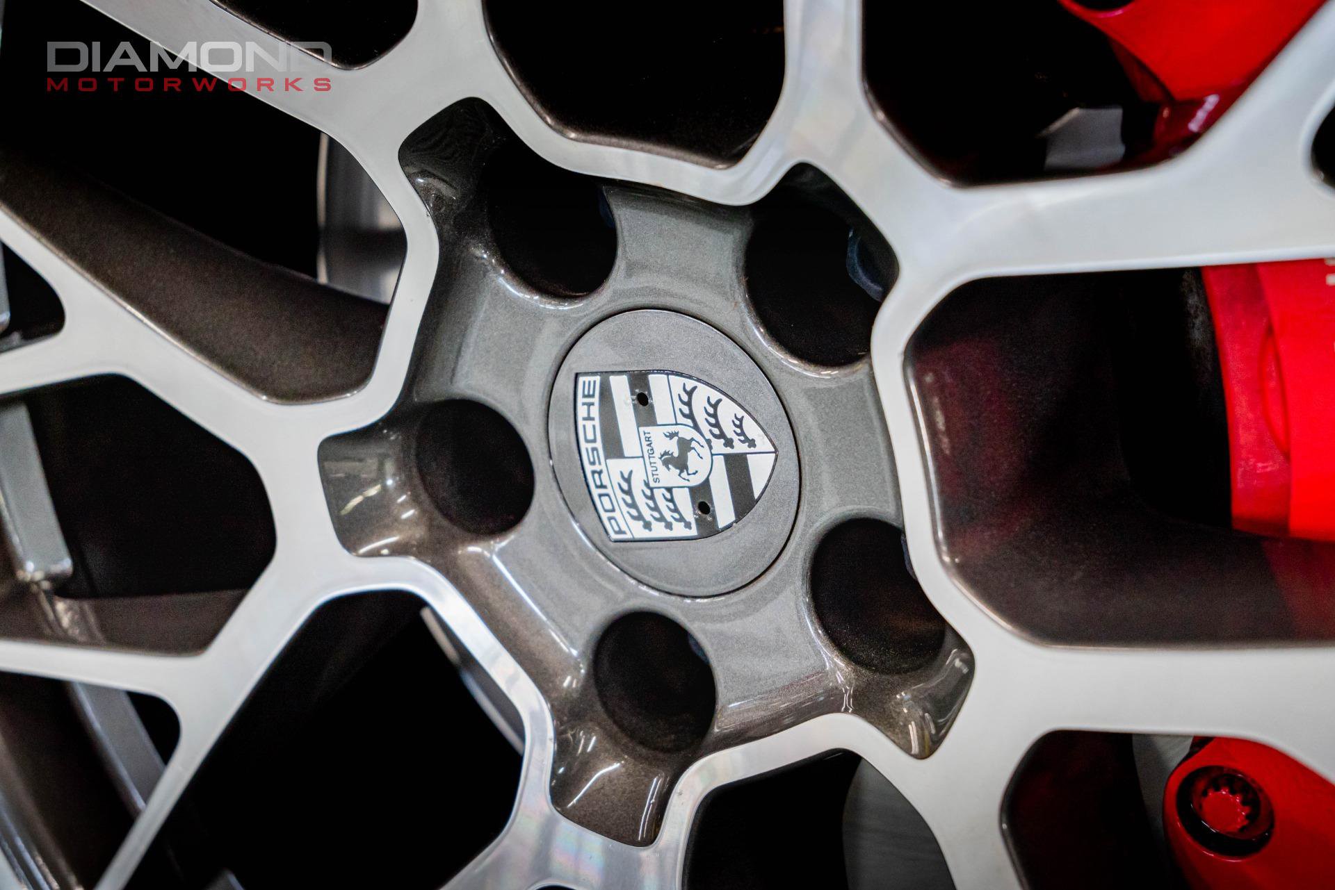 Used 2018 Porsche Macan Turbo image 6