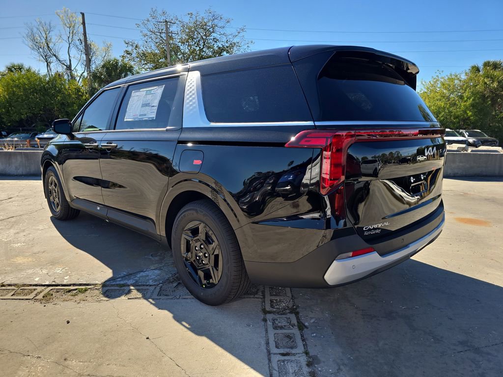 New 2026 Kia Carnival FWD image 6