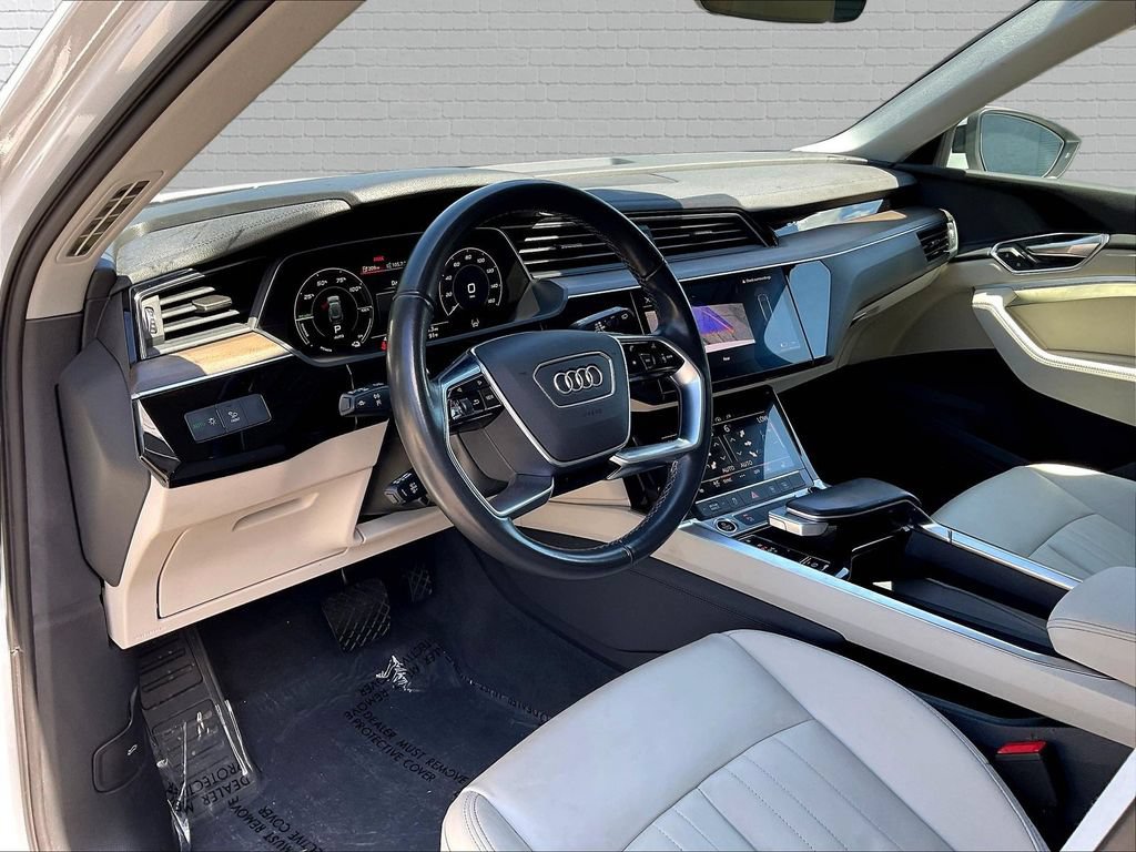 Used 2024 Audi Q8 e-tron Premium AWD/4WD image 14