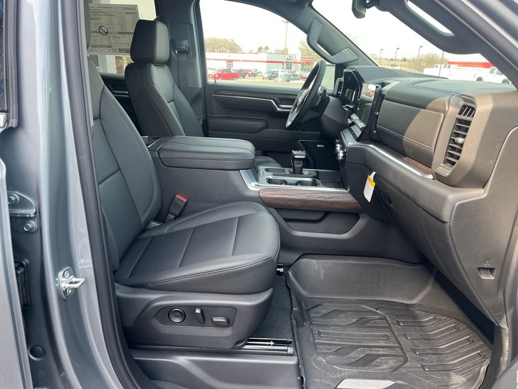 New 2026 GMC Sierra 1500 SLT image 24