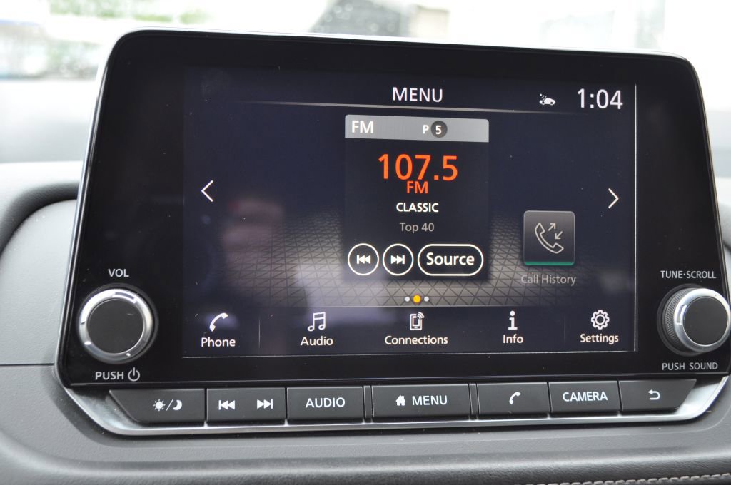 Used 2024 Nissan Rogue SV image 22