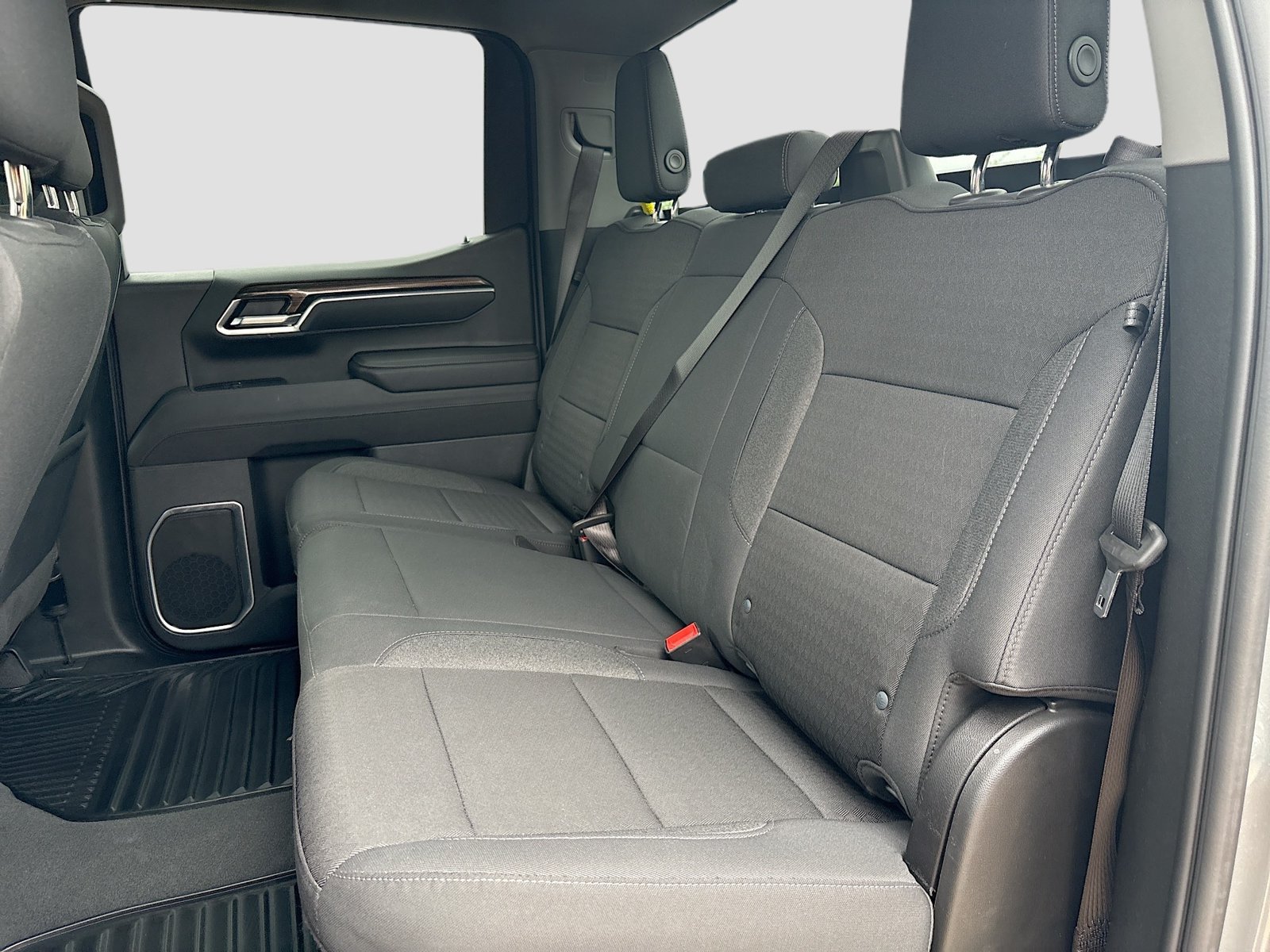 Used 2025 Chevrolet Silverado 1500 LT AWD/4WD image 24