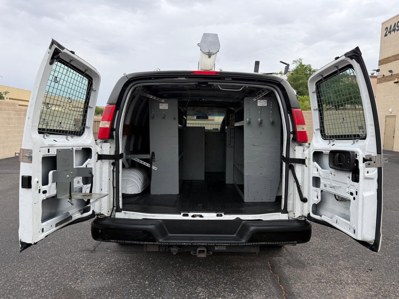 Used 2013 Chevrolet Express 2500 image 8