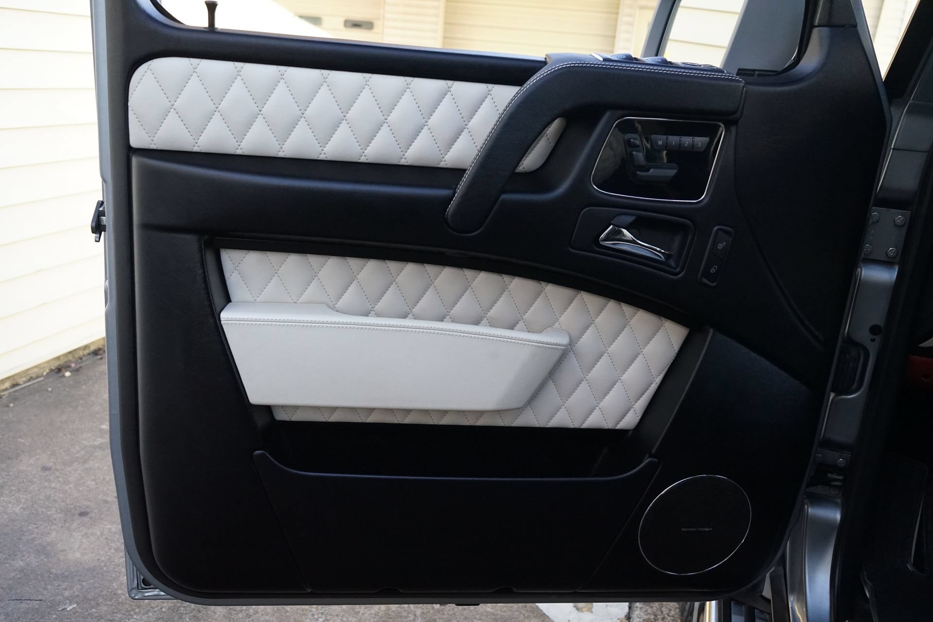 Used 2017 Mercedes-Benz G 63 AMG 4MATIC image 26