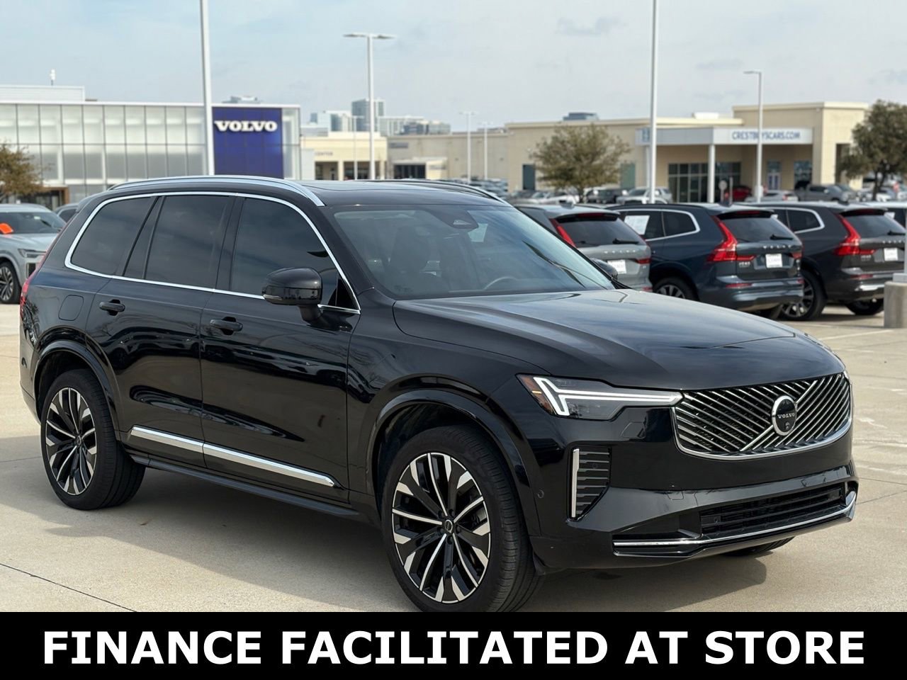 Certified 2025 Volvo XC90 B6 Plus image 5