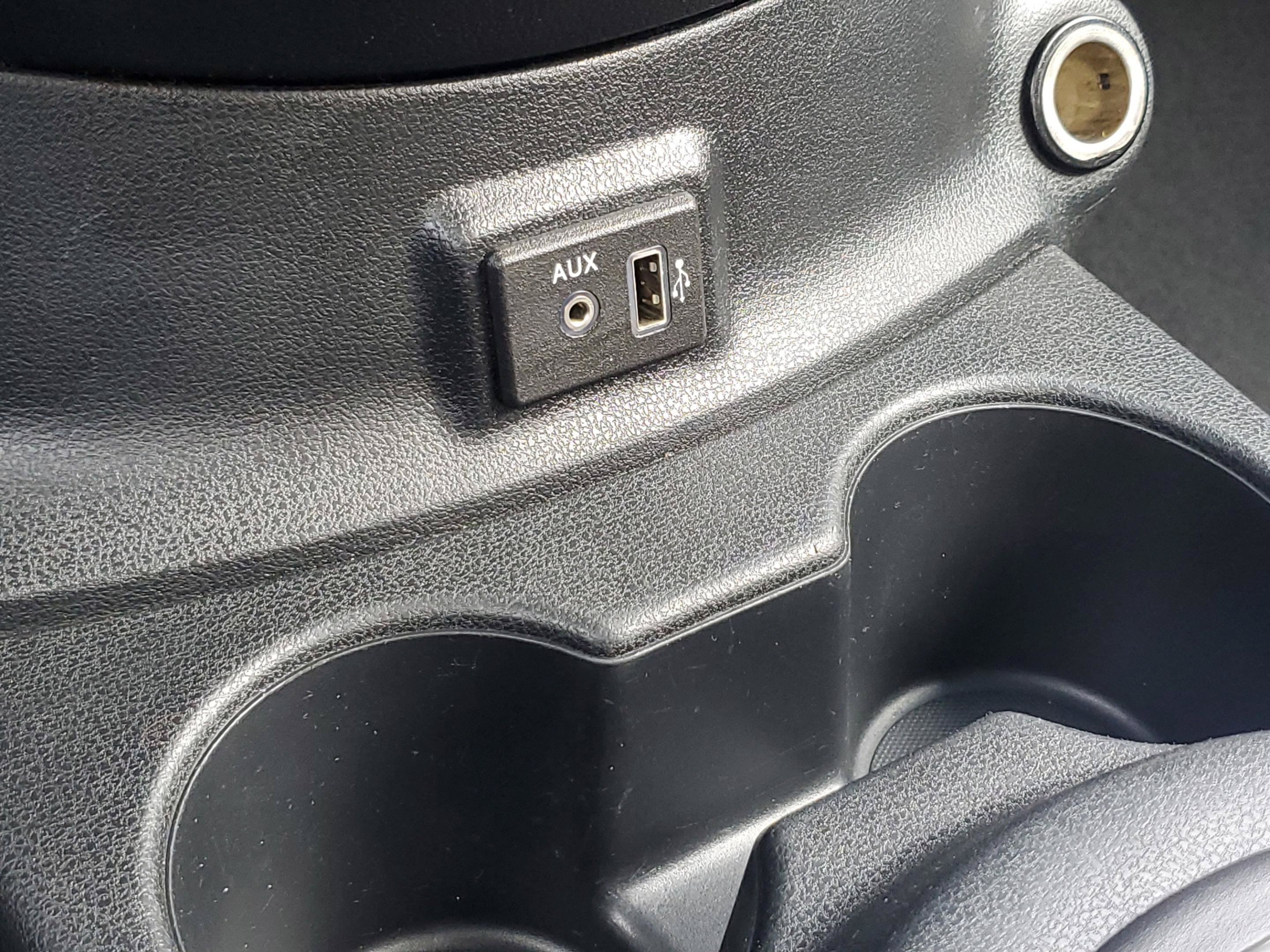 Used 2019 Nissan Versa SV FWD image 25