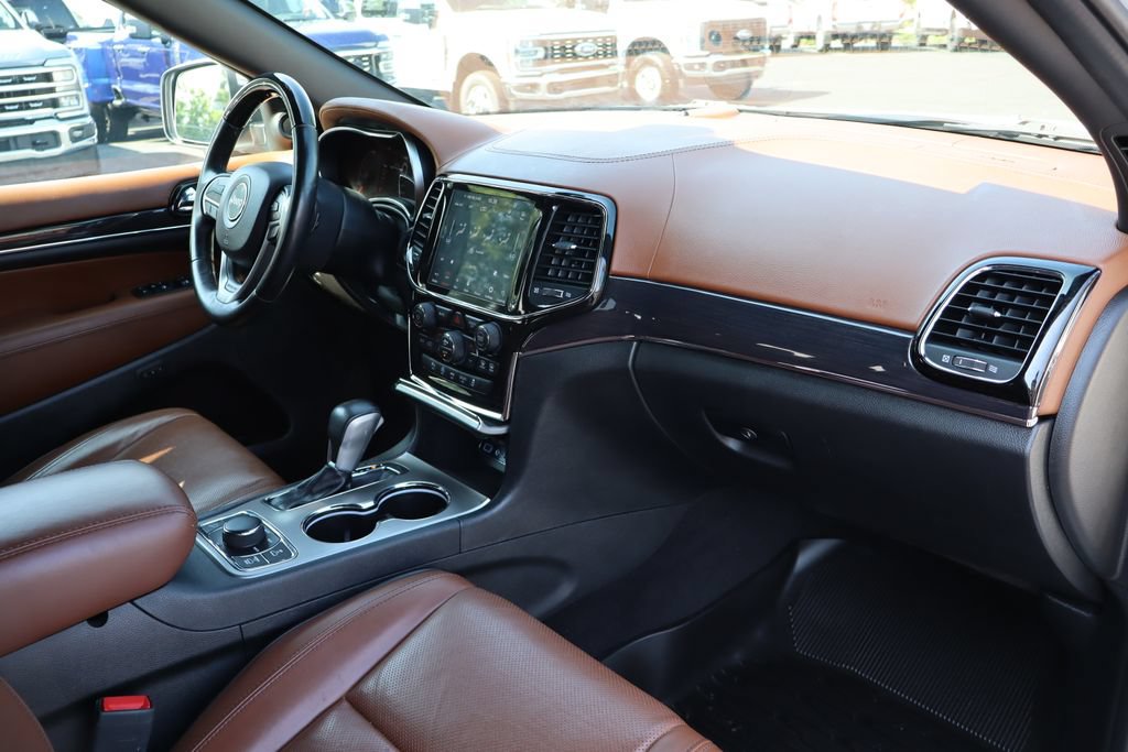 Used 2021 Jeep Grand Cherokee Overland AWD/4WD image 37