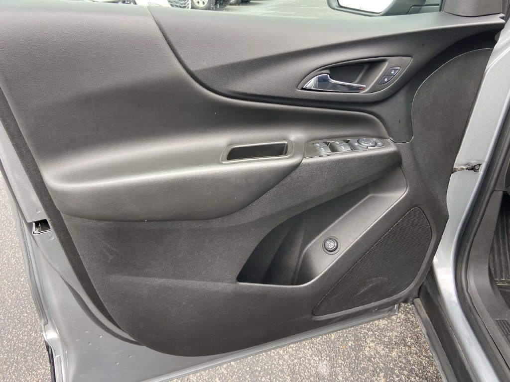 Used 2024 Chevrolet Equinox LT AWD/4WD image 11