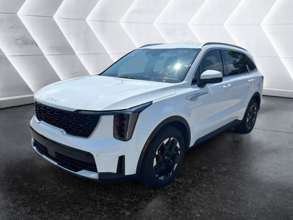 Used 2025 Kia Sorento S image 1